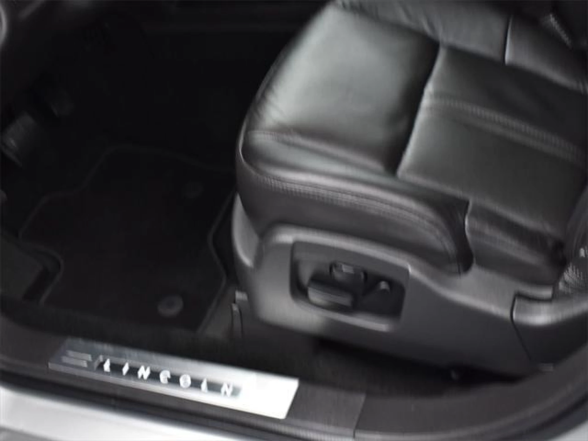 2019 Lincoln MKT Reserve