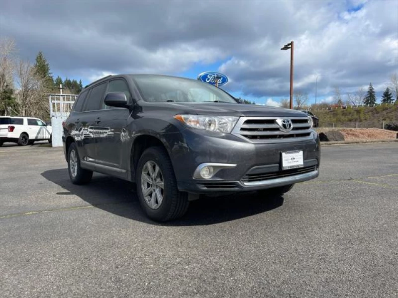 2012 Toyota Highlander SE