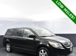 2010 Volkswagen Routan SE
