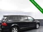 2010 Volkswagen Routan SE