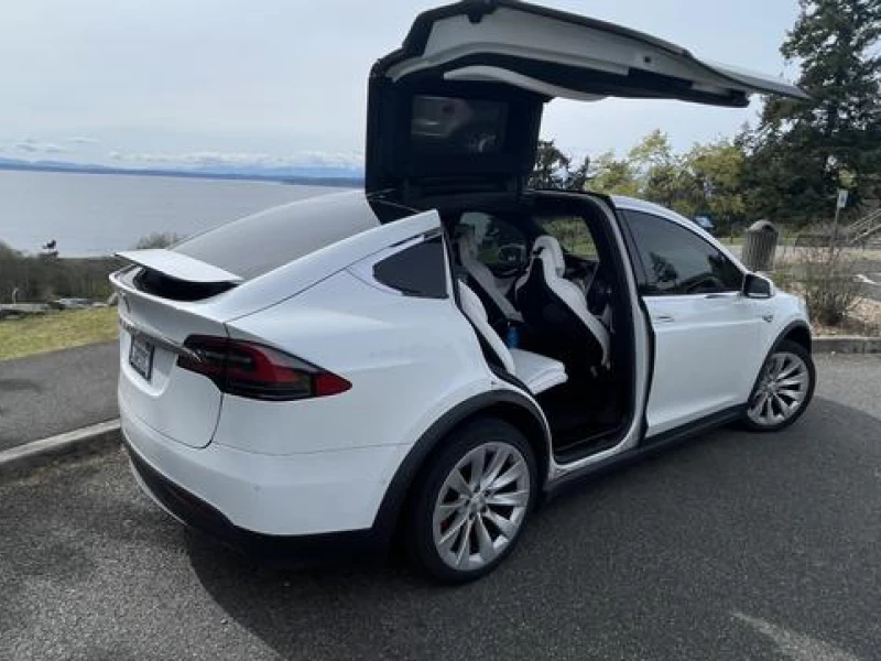 2016 Tesla Model X P90D