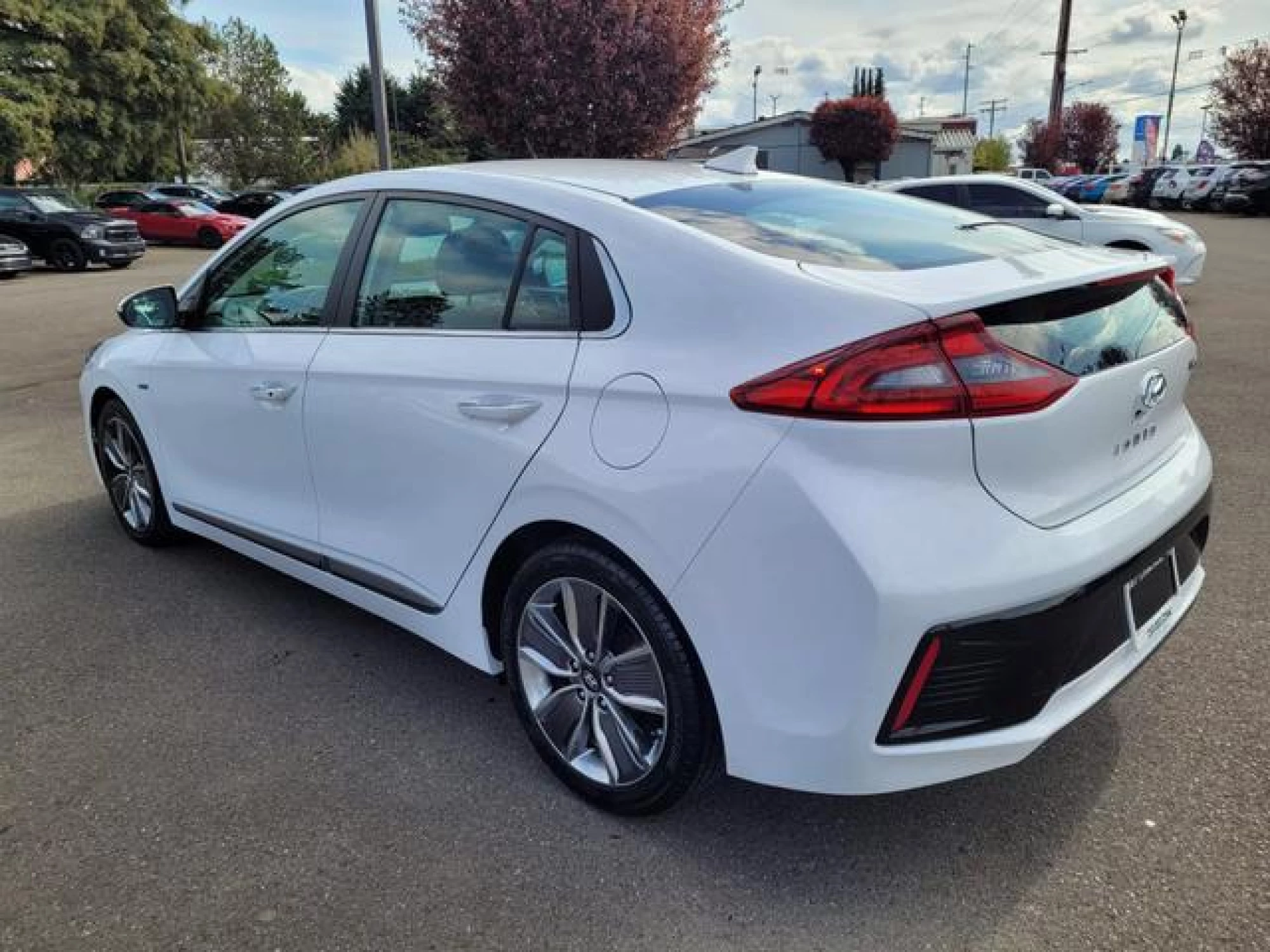 2018 Hyundai IONIQ Hybrid Limited