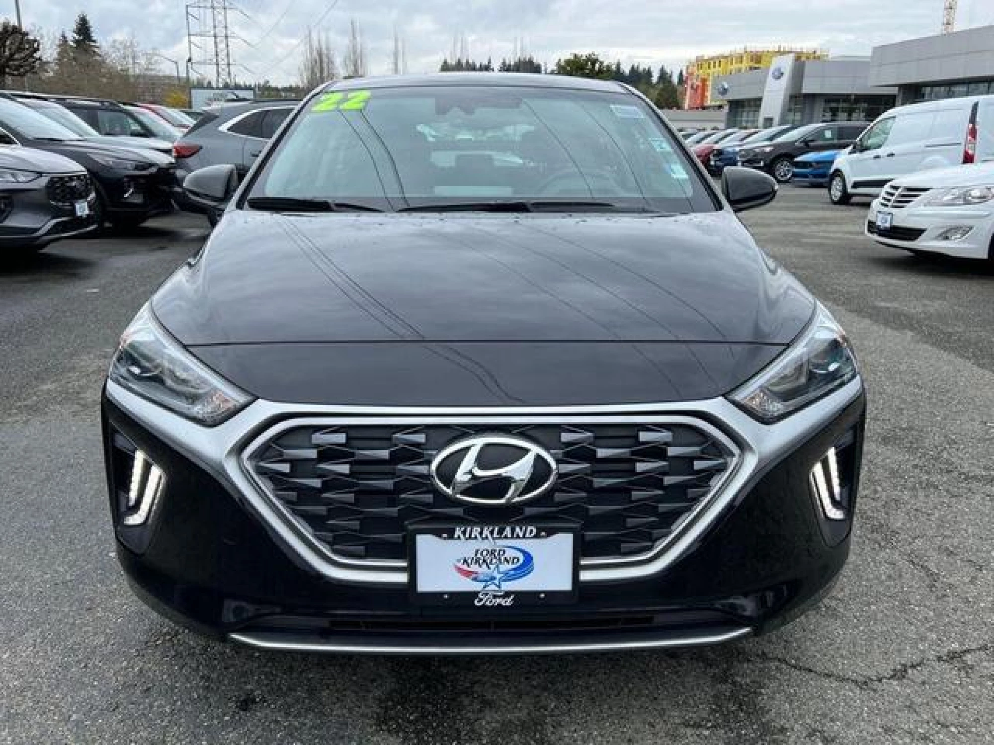 2022 Hyundai IONIQ Hybrid SE