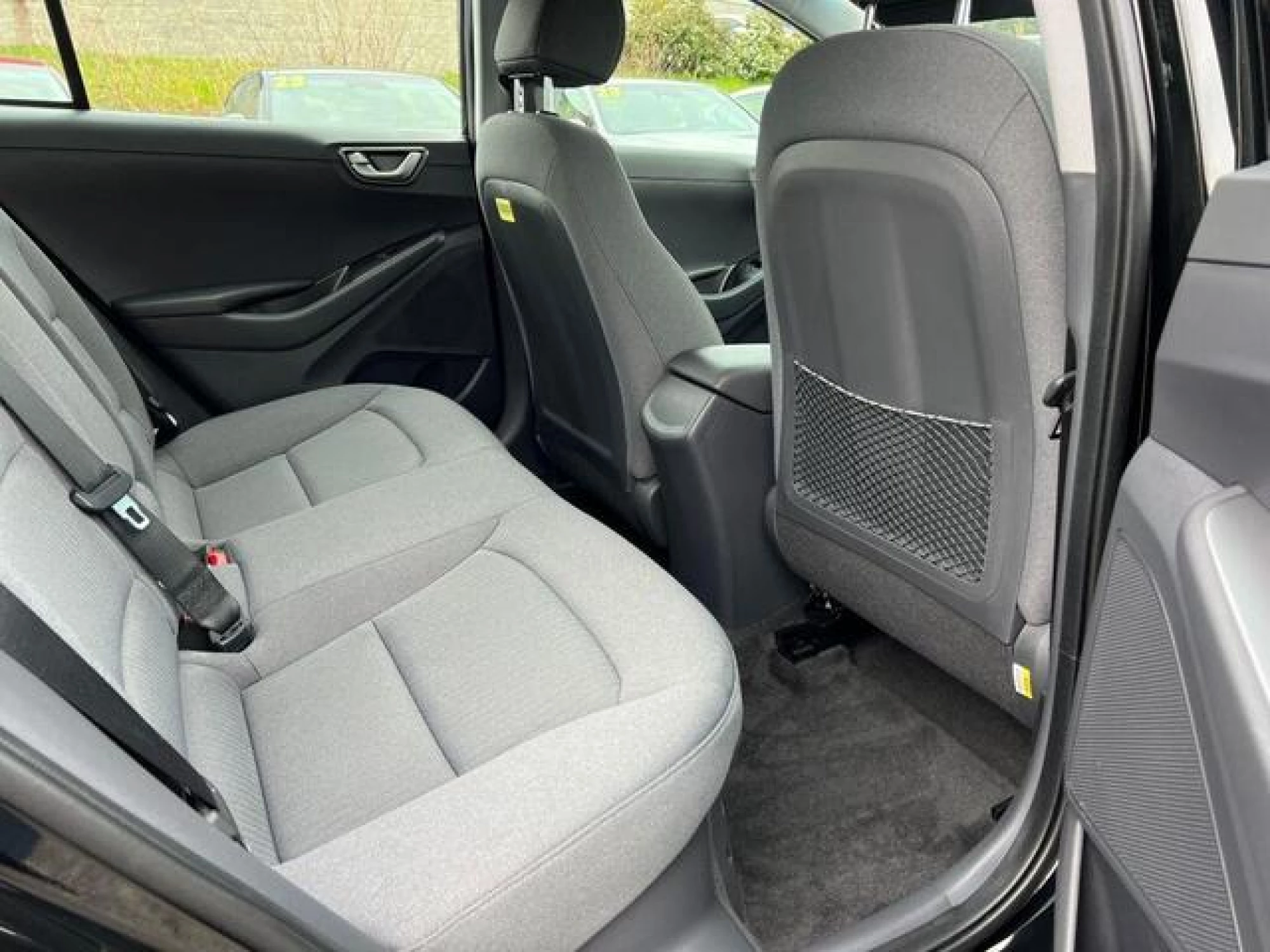 2022 Hyundai IONIQ Hybrid SE