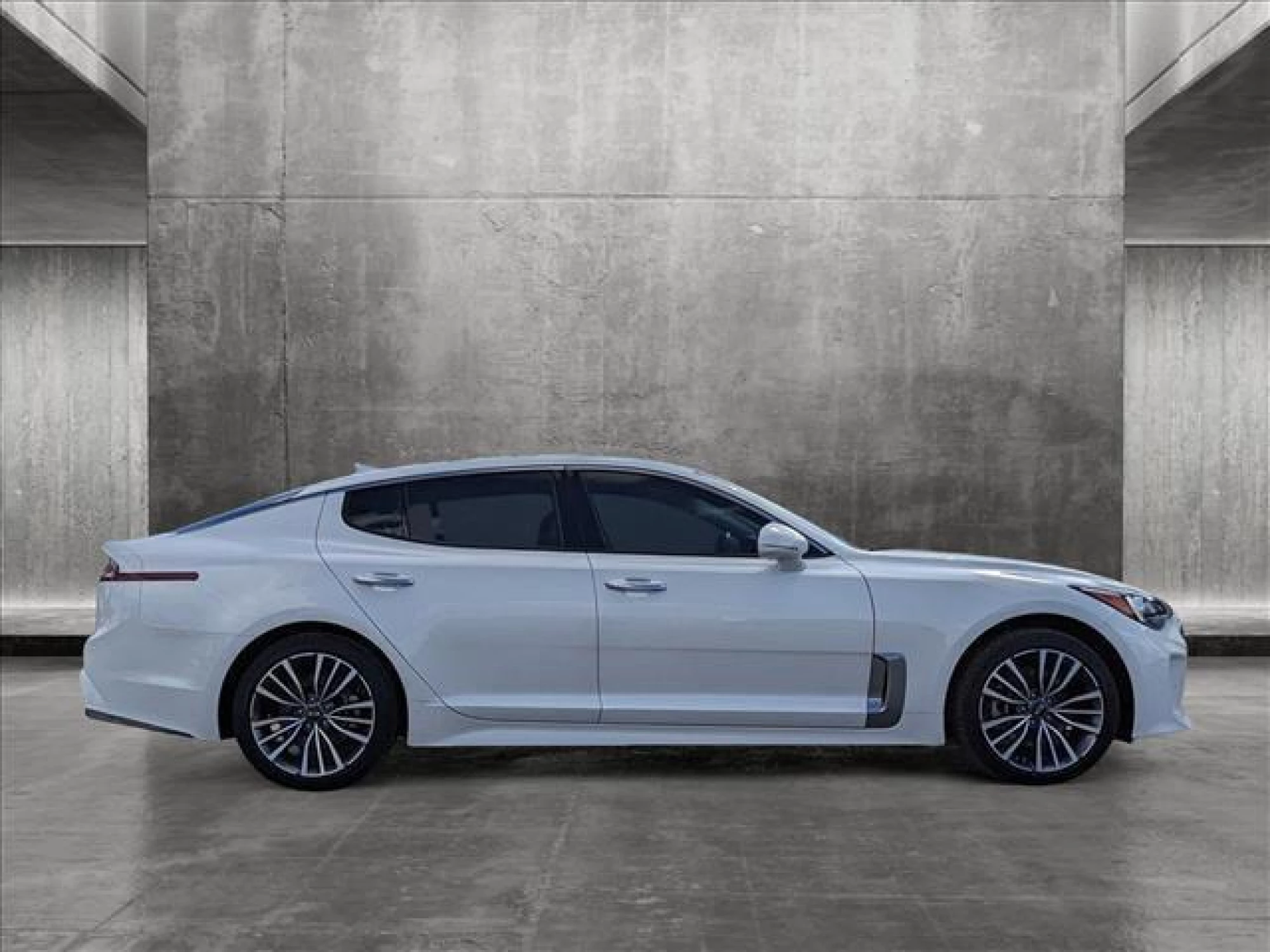 2019 Kia Stinger Base