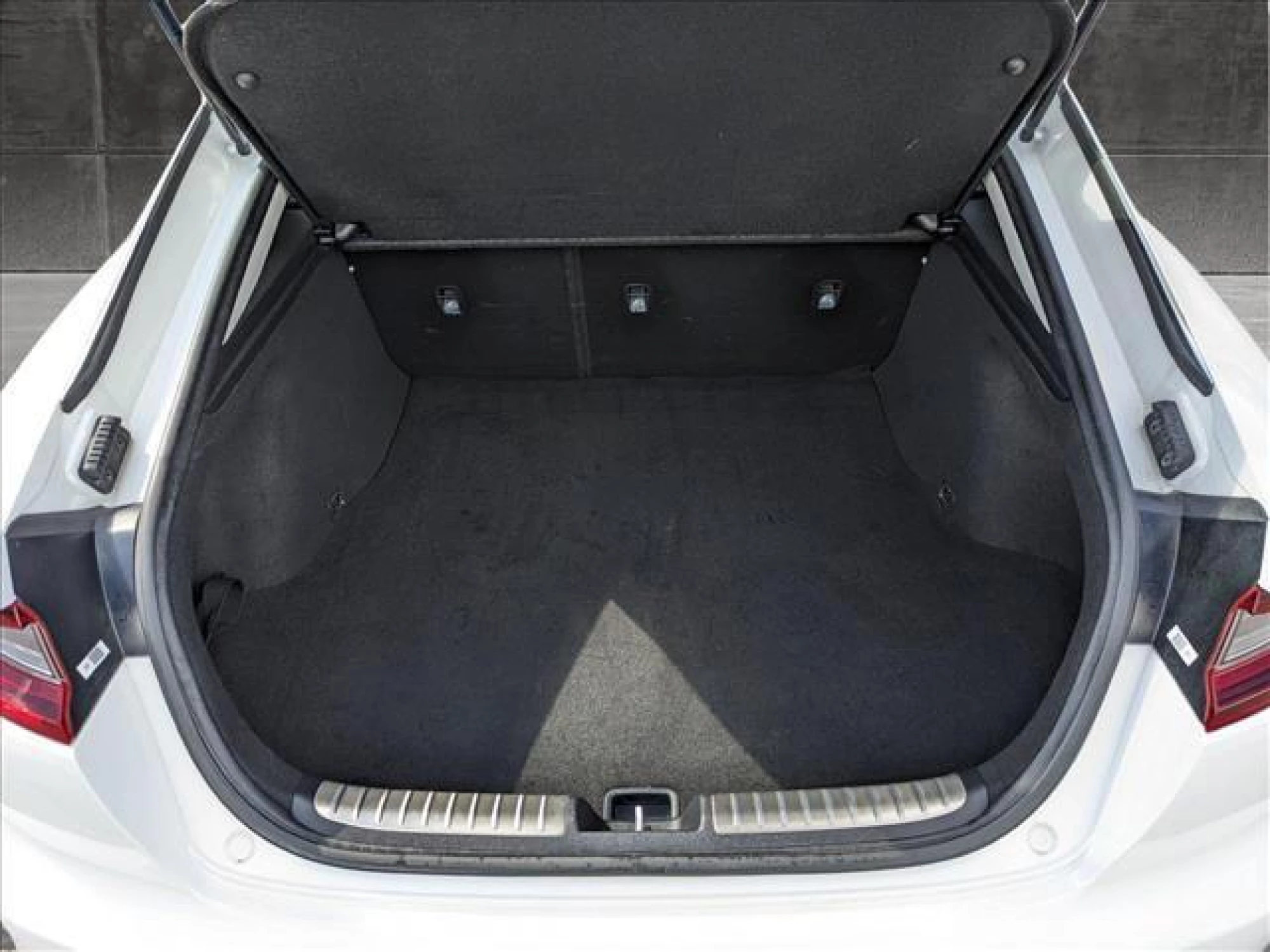 2019 Kia Stinger Base