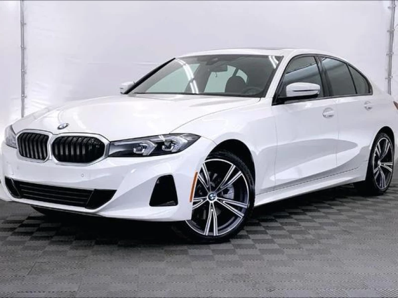 2023 BMW 330 i xDrive