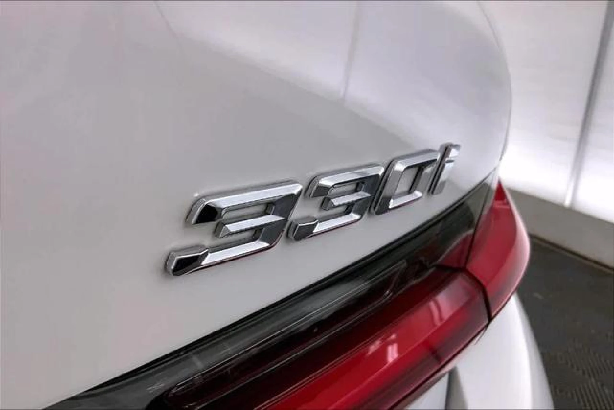2023 BMW 330 i xDrive