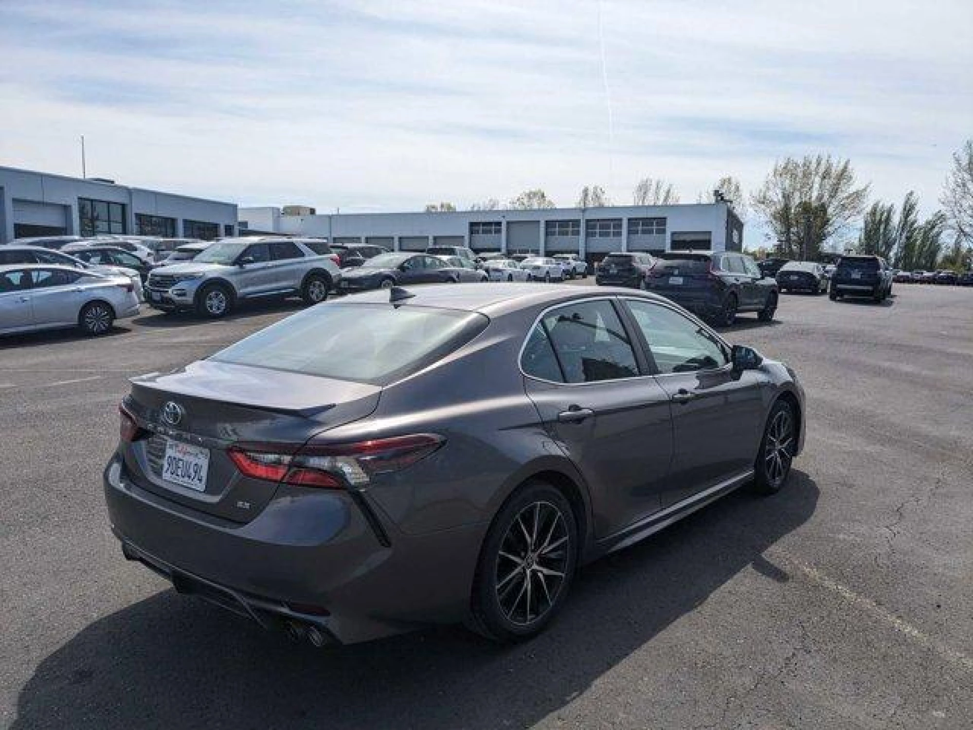 2023 Toyota Camry SE