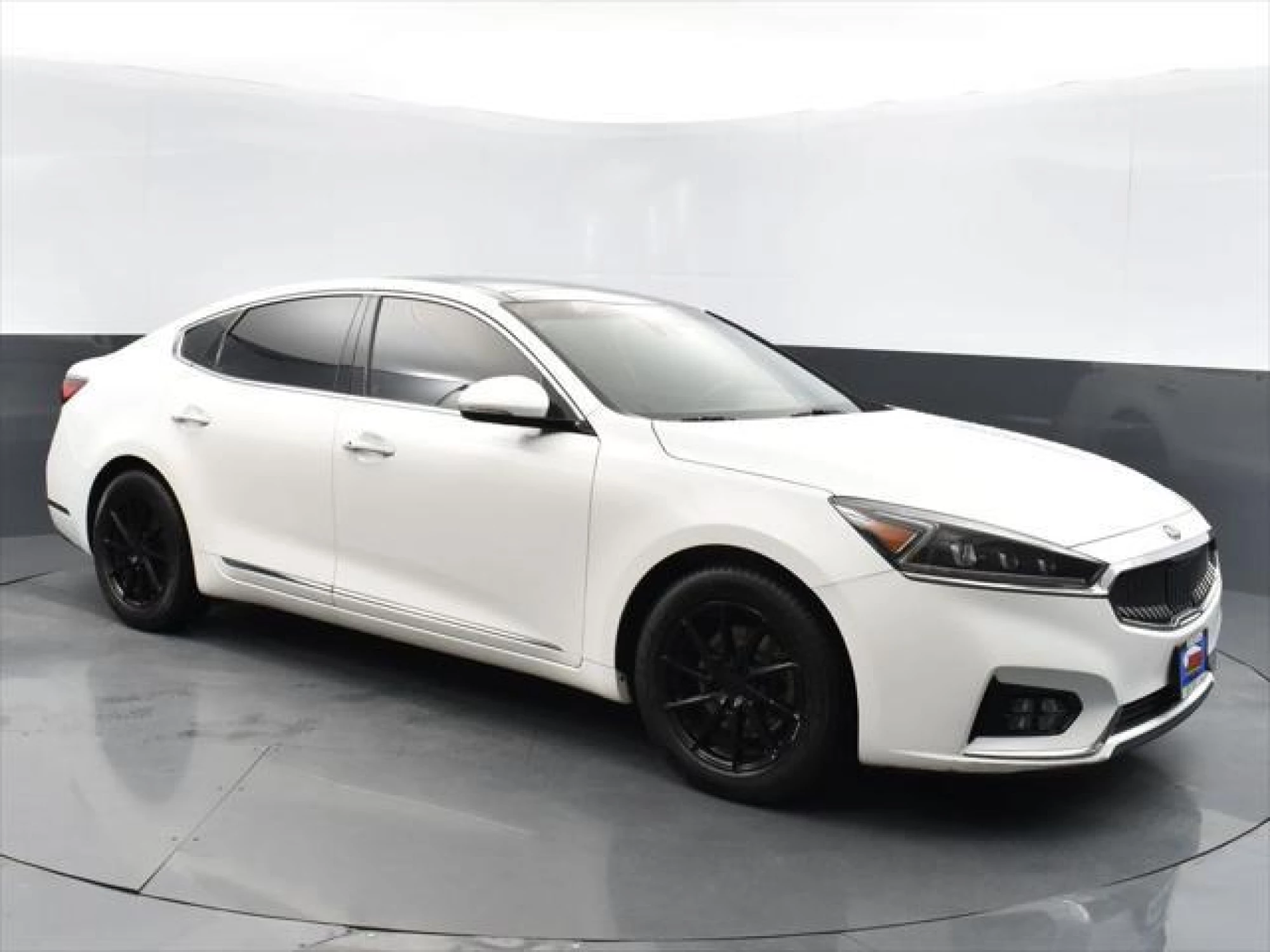 2019 Kia Cadenza Technology
