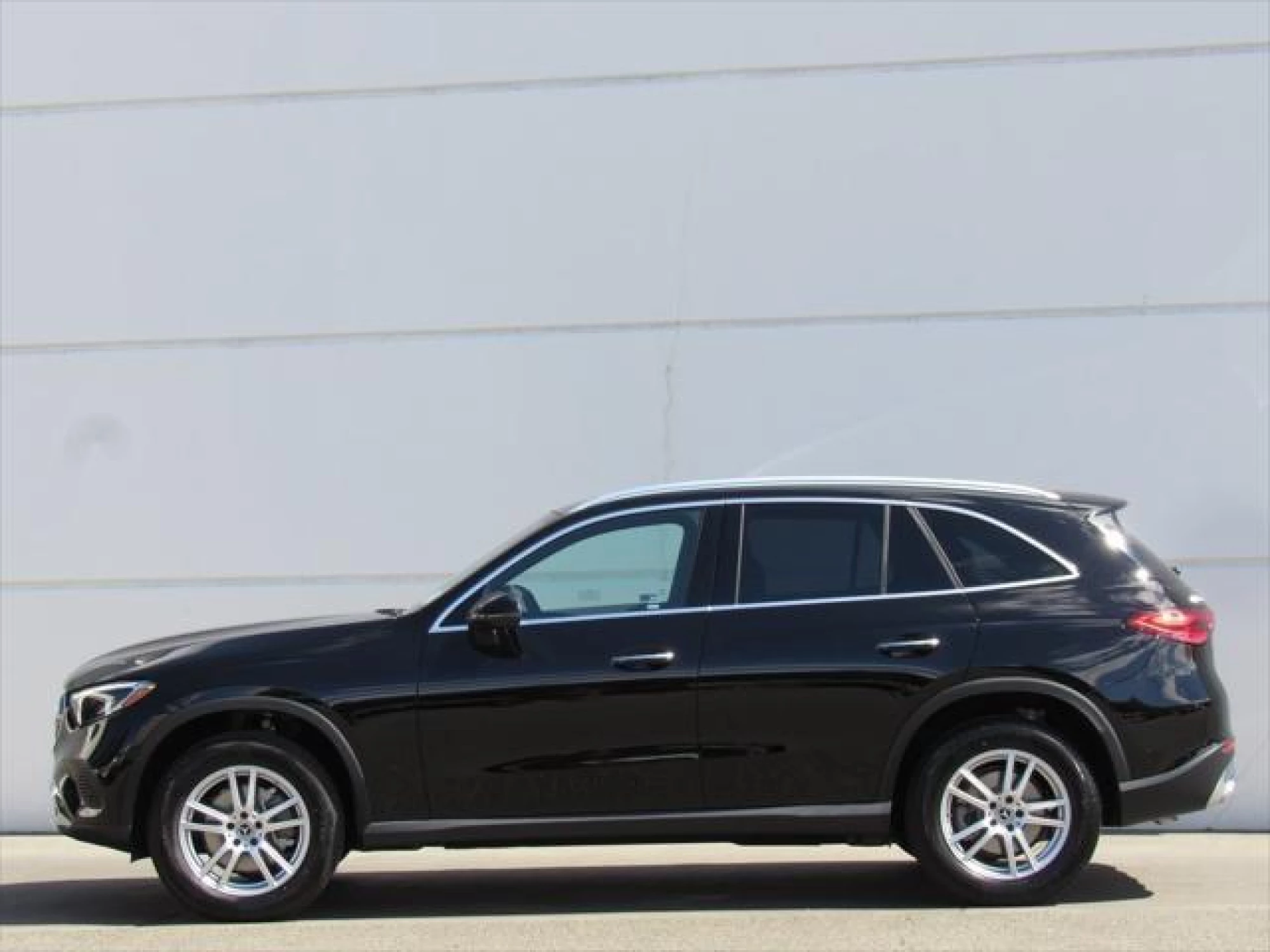 2023 Mercedes-Benz GLC 300 Base 4MATIC