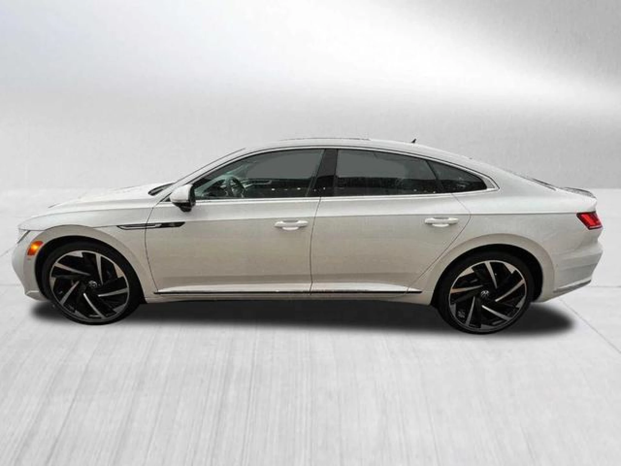 2023 Volkswagen Arteon 2.0T SEL Premium R-Line