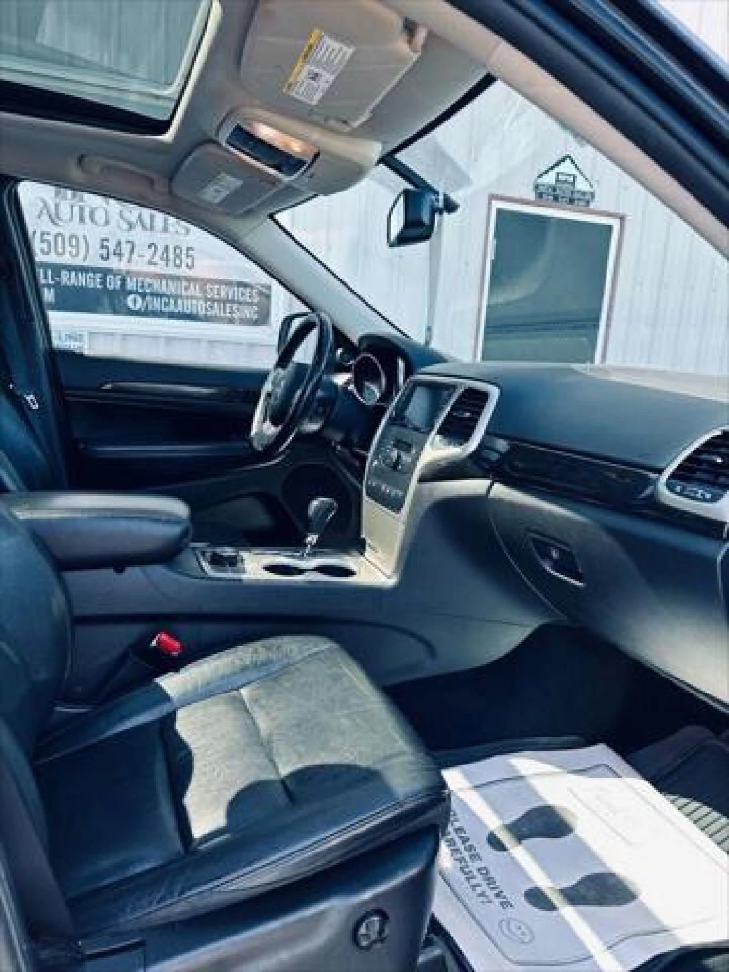 2012 Jeep Grand Cherokee Laredo