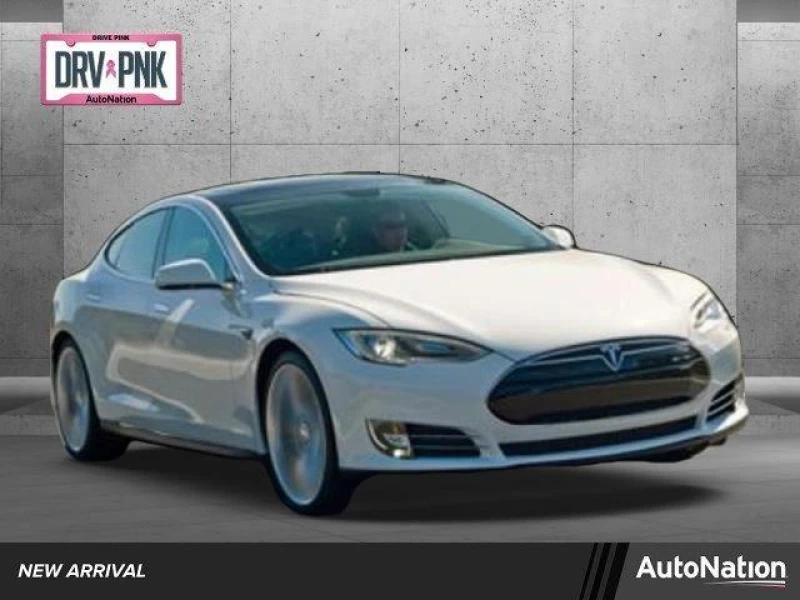 2015 Tesla Model S 90D