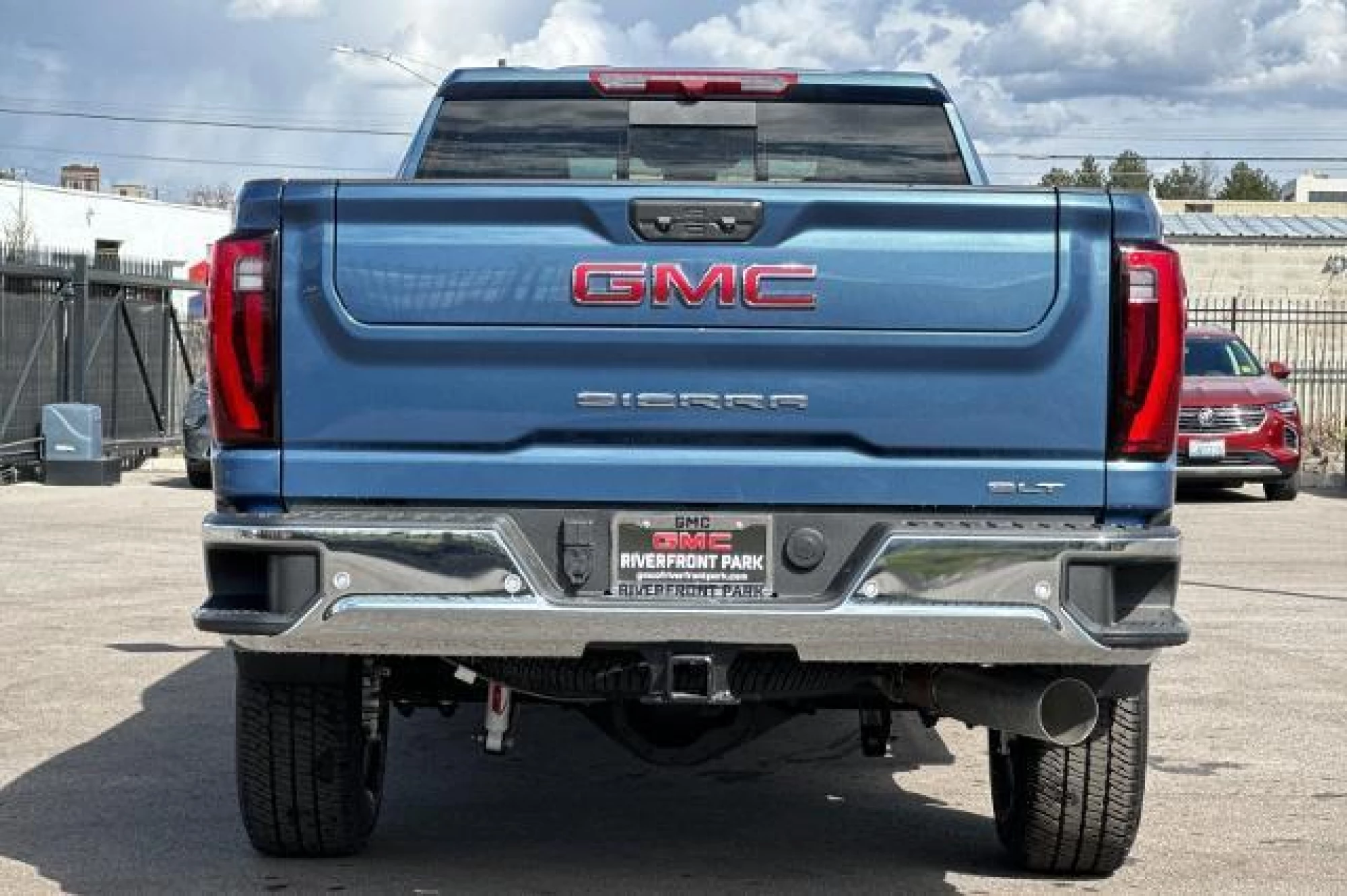 2024 GMC Sierra 2500 SLT