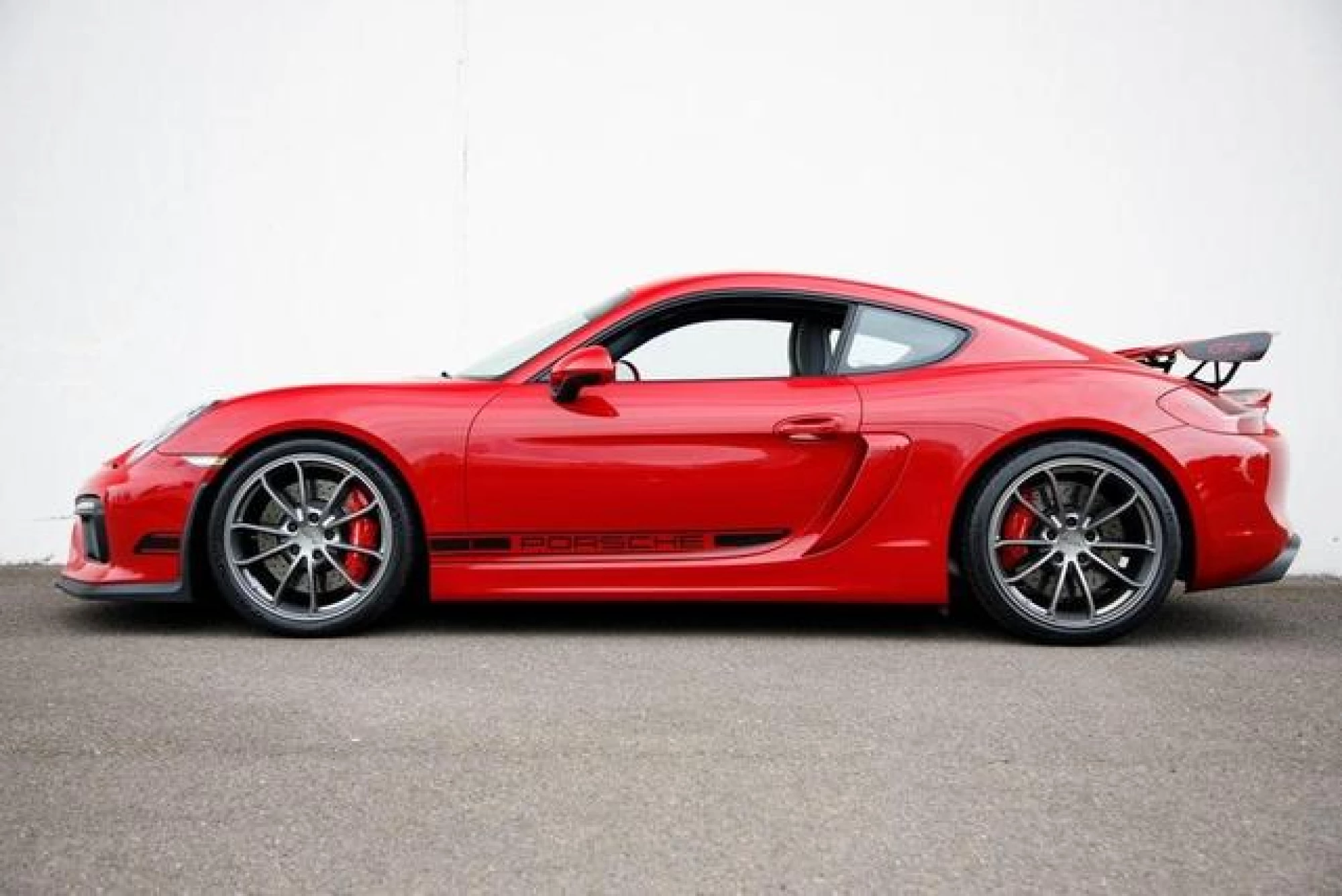 2016 Porsche Cayman GT4