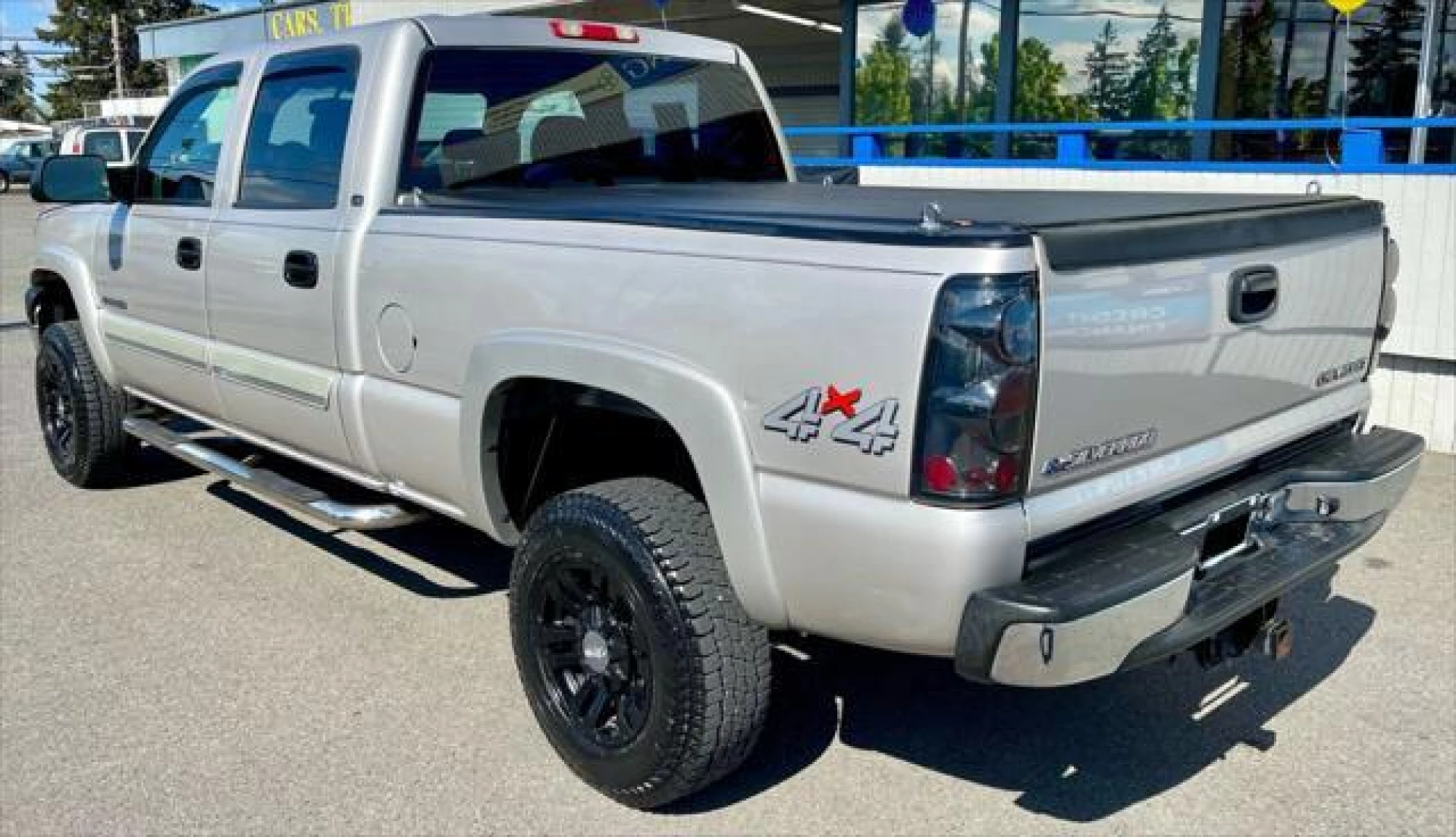 2005 Chevrolet Silverado 2500 LS H/D Crew Cab