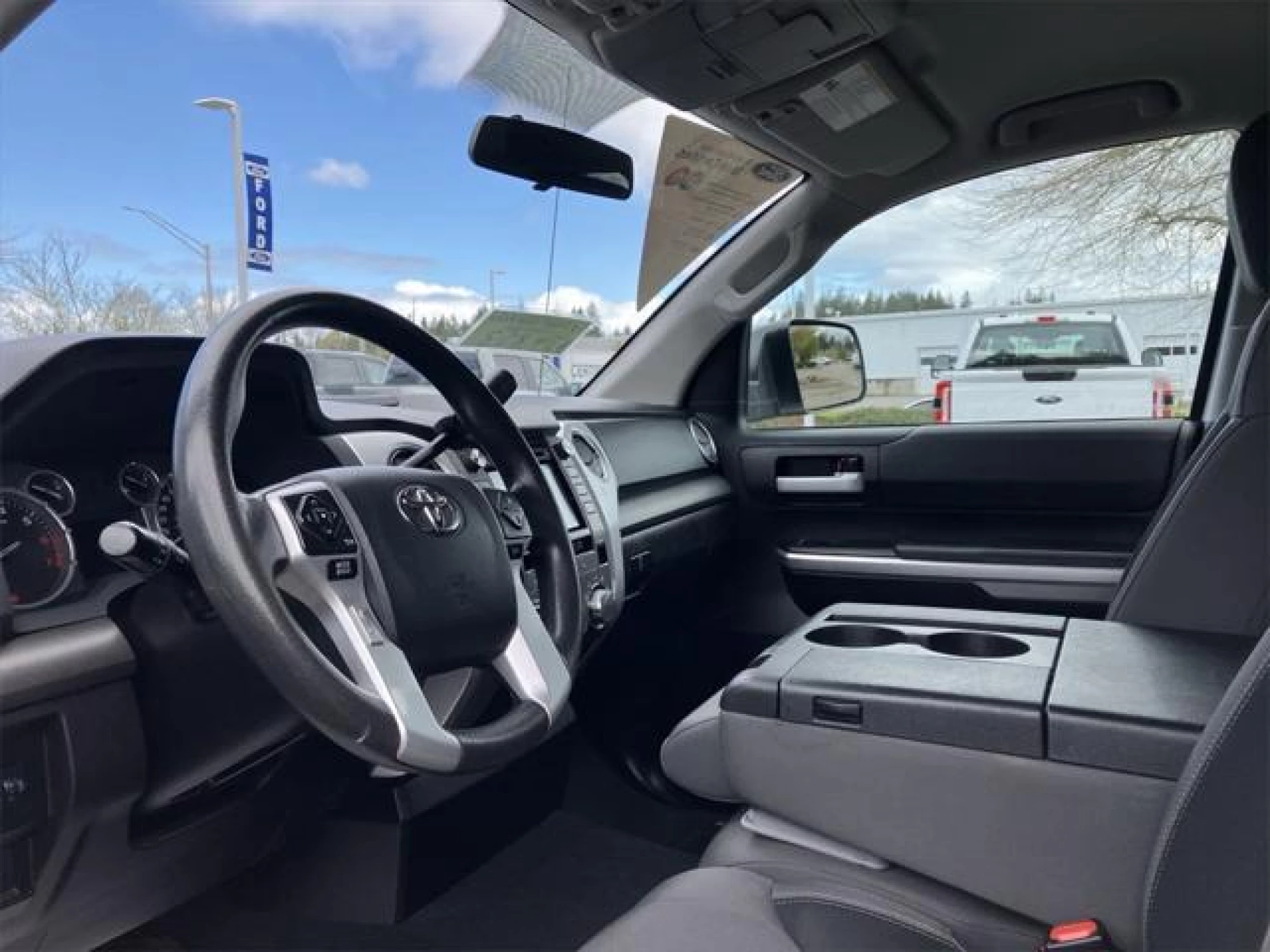 2016 Toyota Tundra SR5