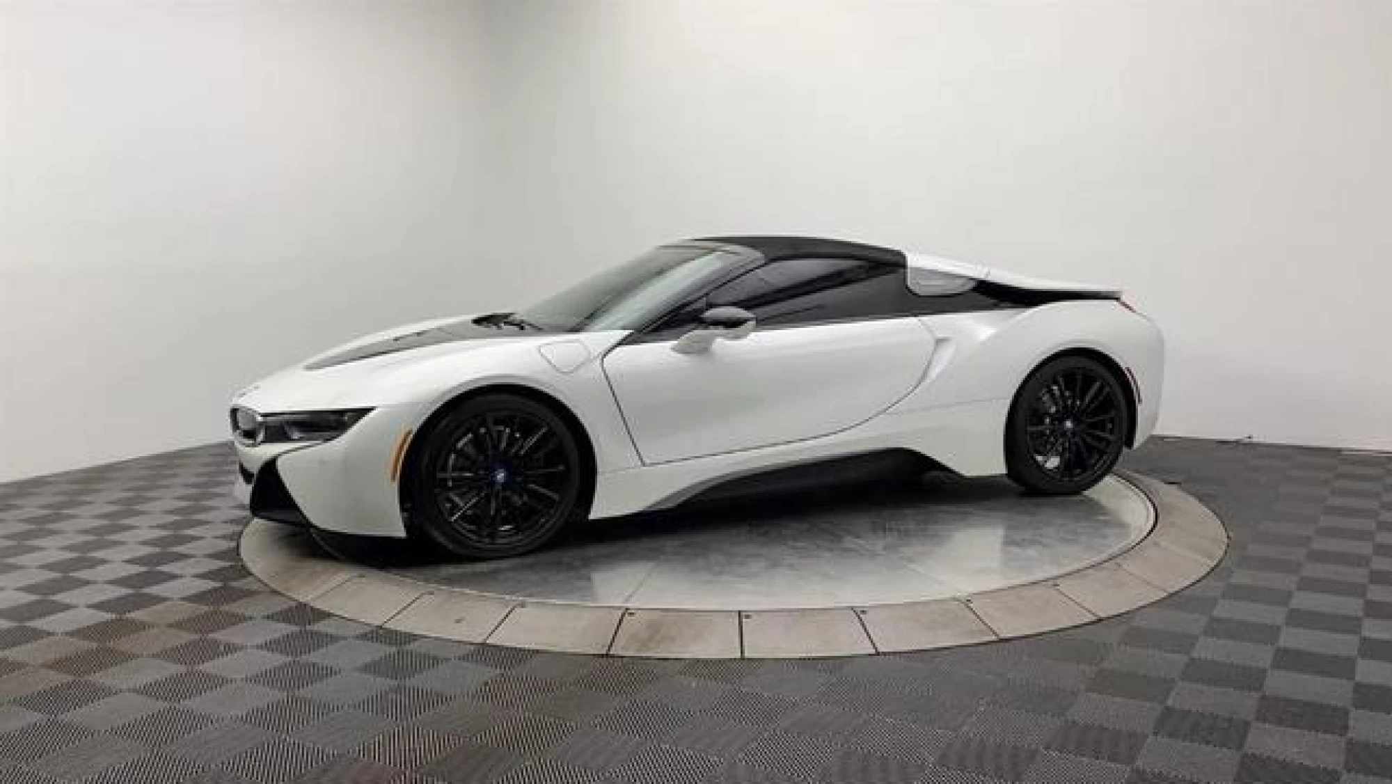 2019 BMW i8 Base