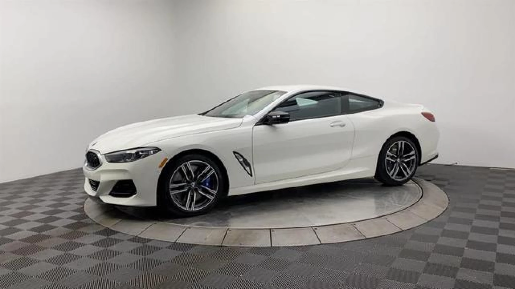 2024 BMW M850 i xDrive