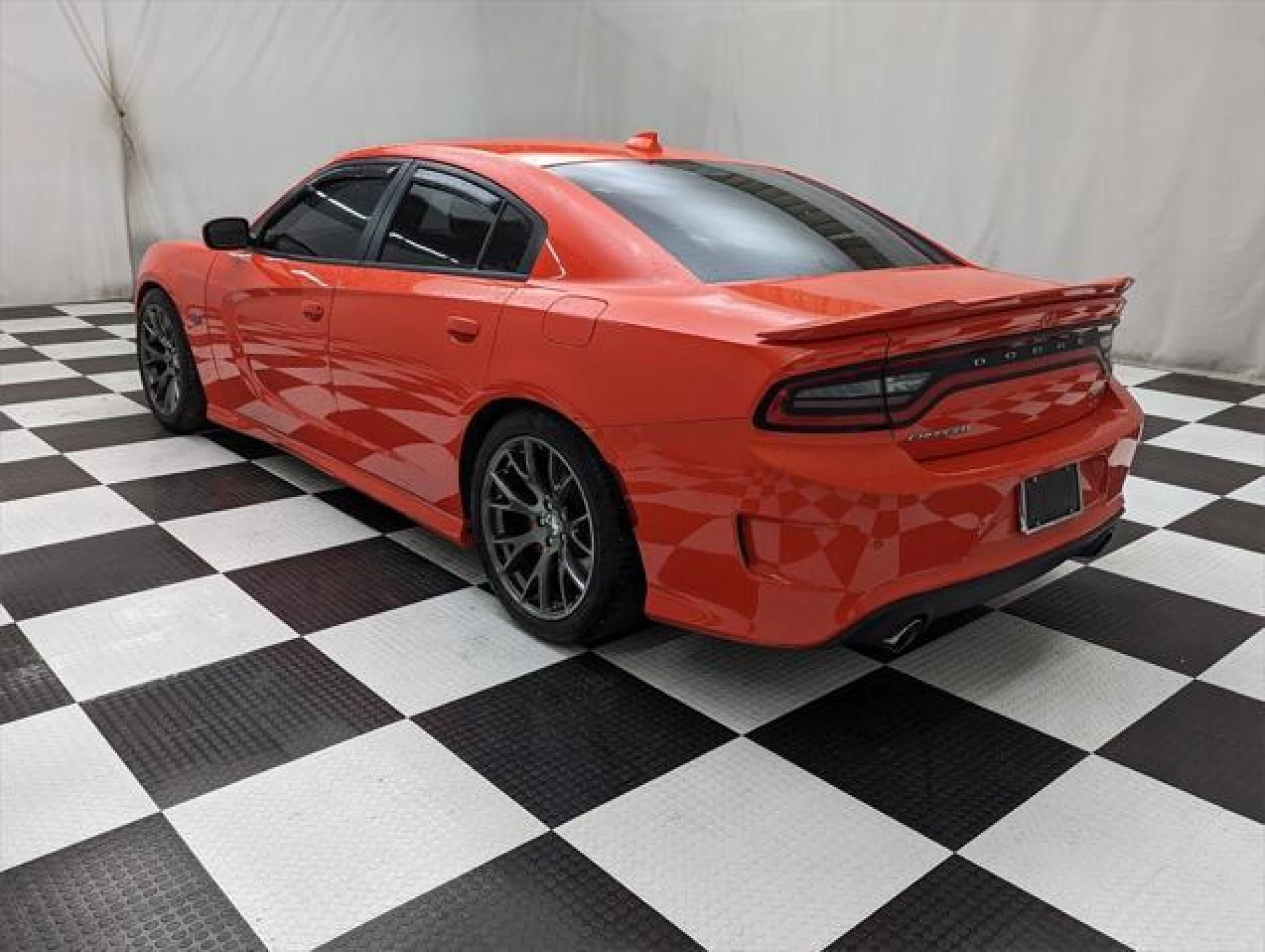 2016 Dodge Charger SRT 392