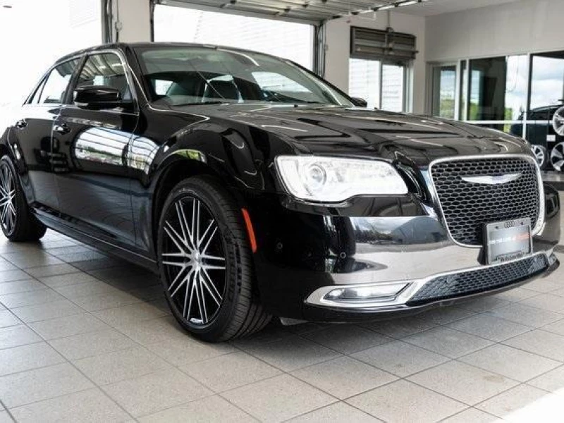 2017 Chrysler 300 Limited