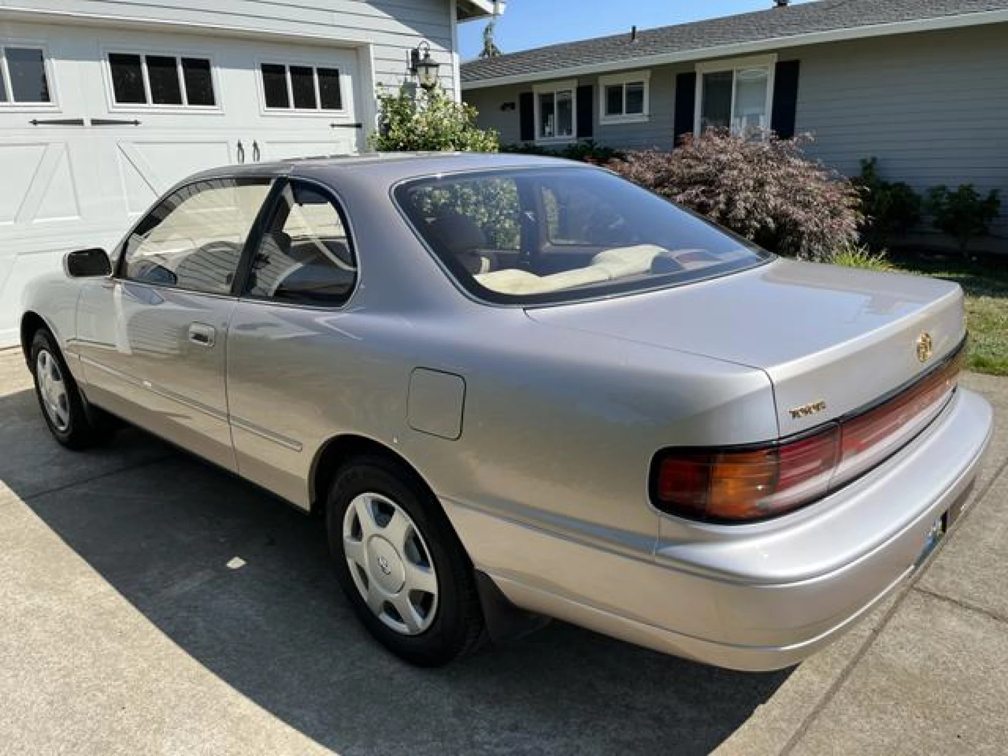 1994 Toyota Camry LE
