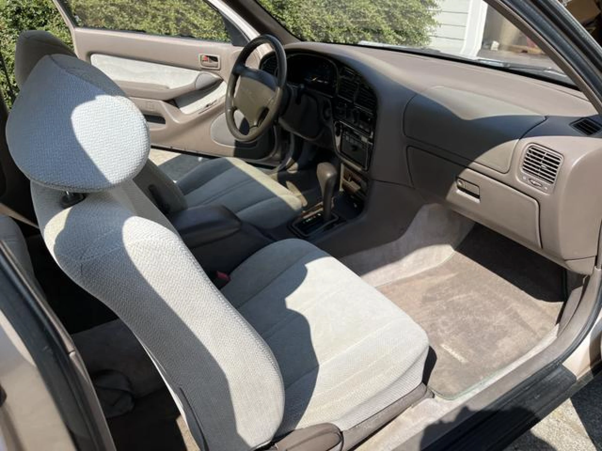 1994 Toyota Camry LE