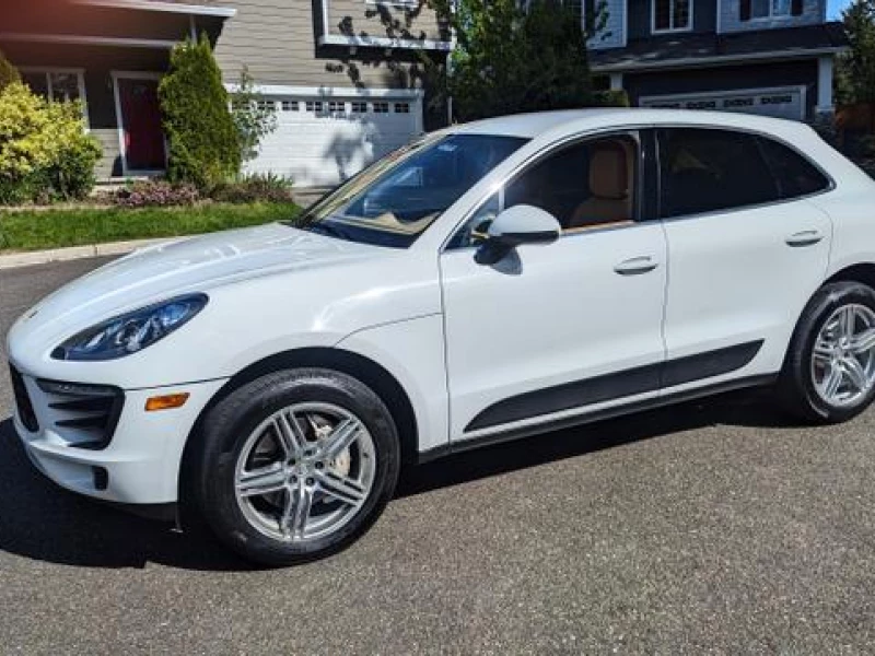 2015 Porsche Macan S