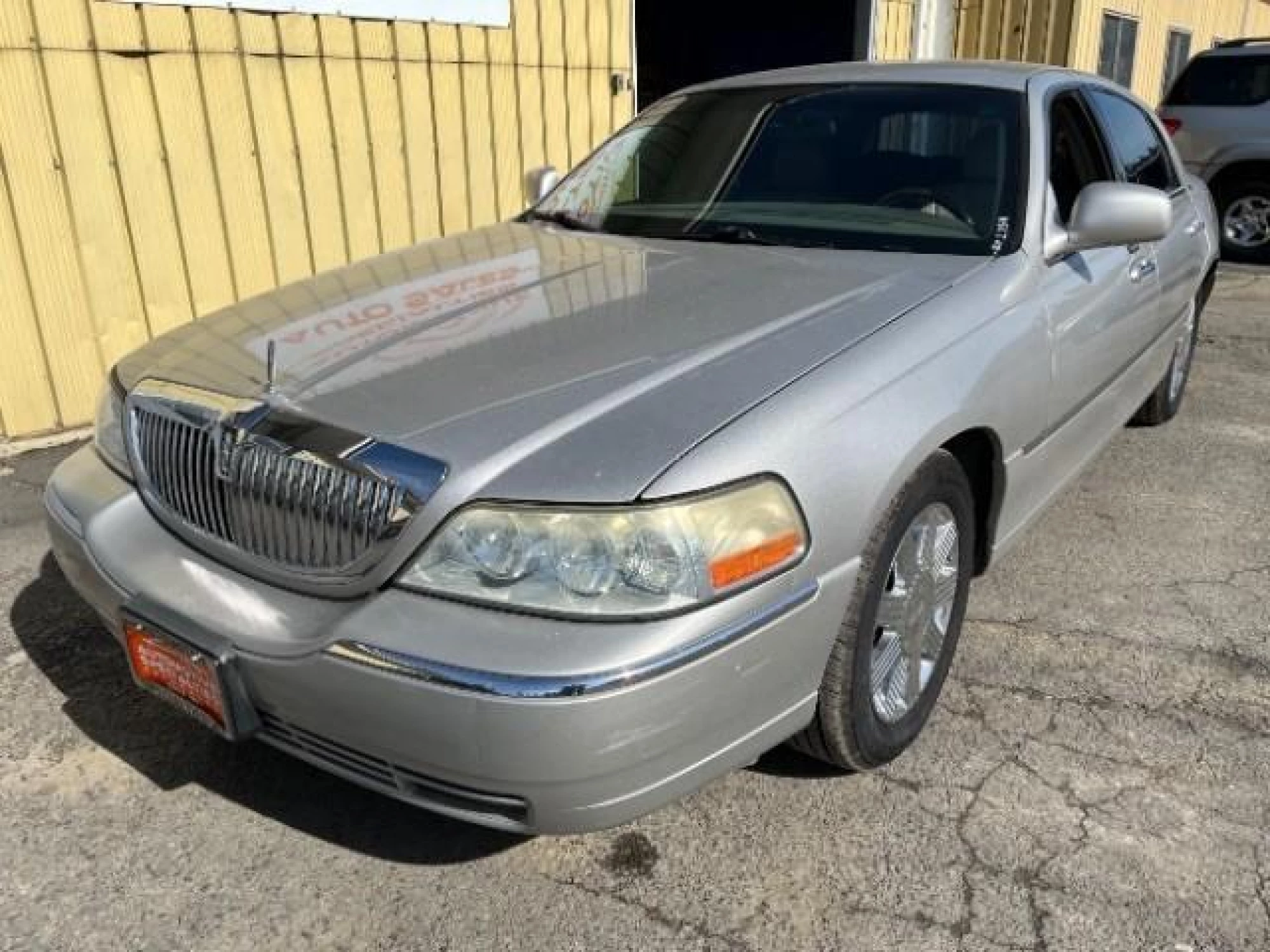 2003 Lincoln Town Car Cartier