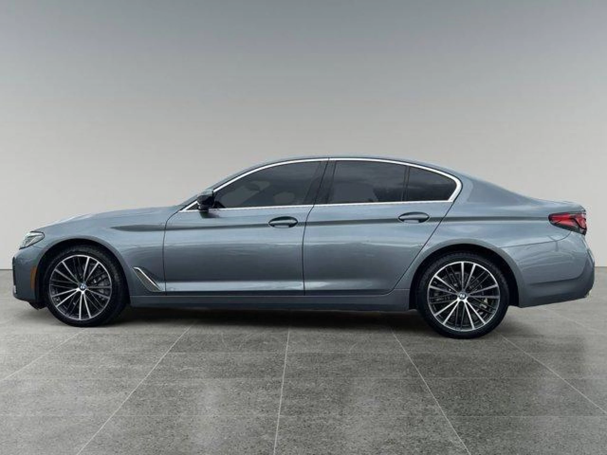 2022 BMW 530 i xDrive