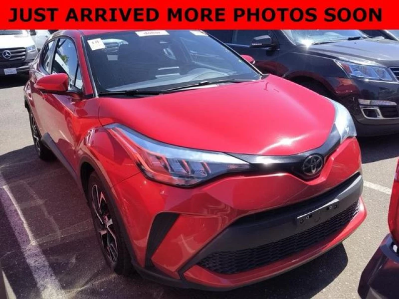 2022 Toyota C-HR XLE