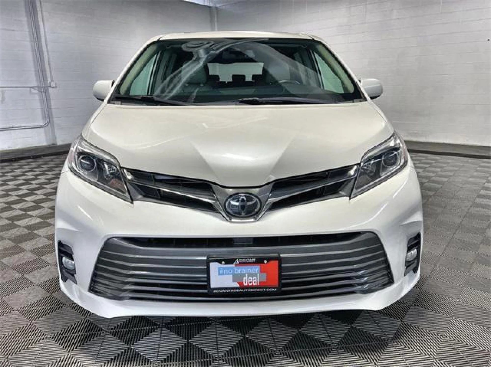 2019 Toyota Sienna XLE