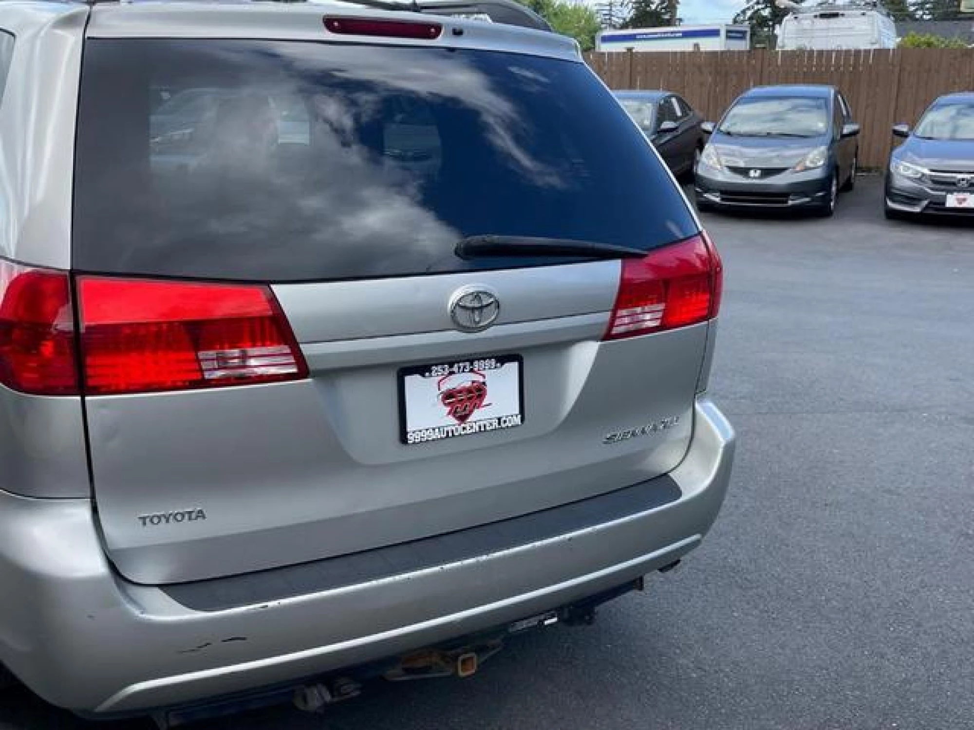 2004 Toyota Sienna XLE