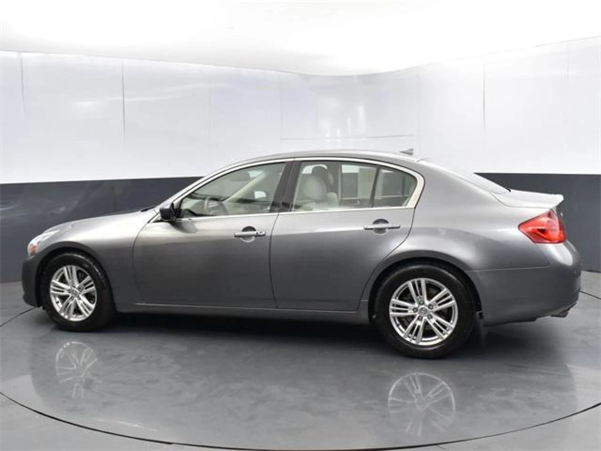2010 INFINITI G37 Journey