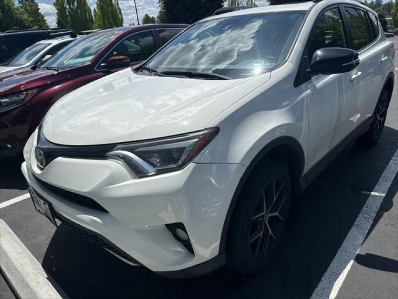 2018 Toyota RAV4 SE