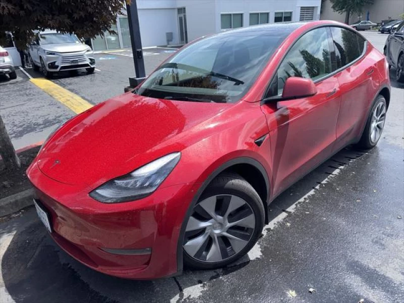 2022 Tesla Model Y Long Range Dual Motor All-Wheel Drive
