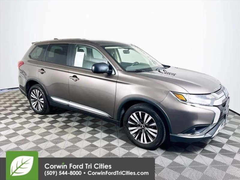 2019 Mitsubishi Outlander SE