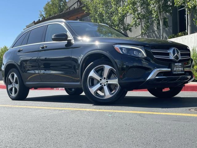 2017 Mercedes-Benz GLC 300 Base 4MATIC