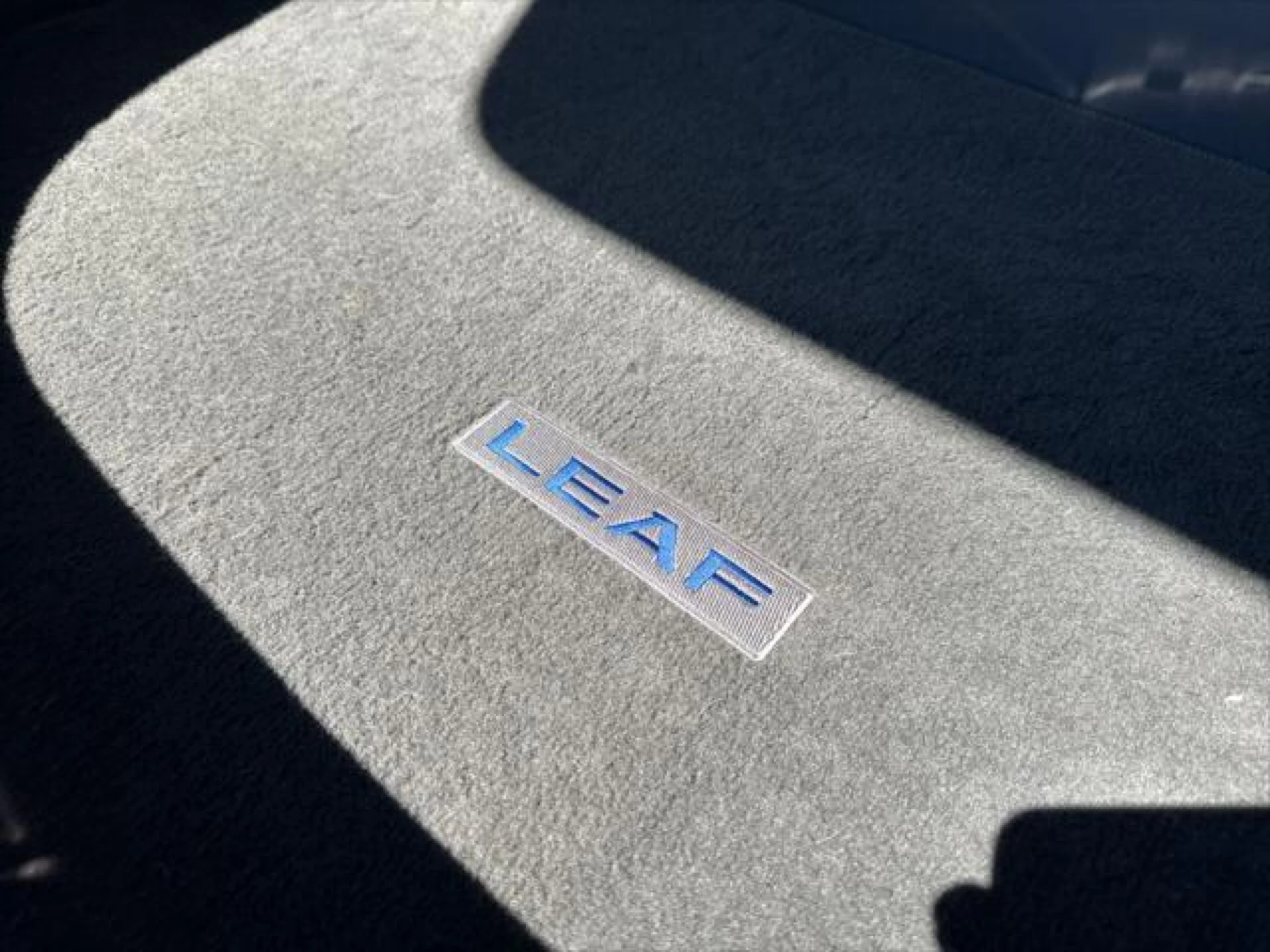 2012 Nissan Leaf SL