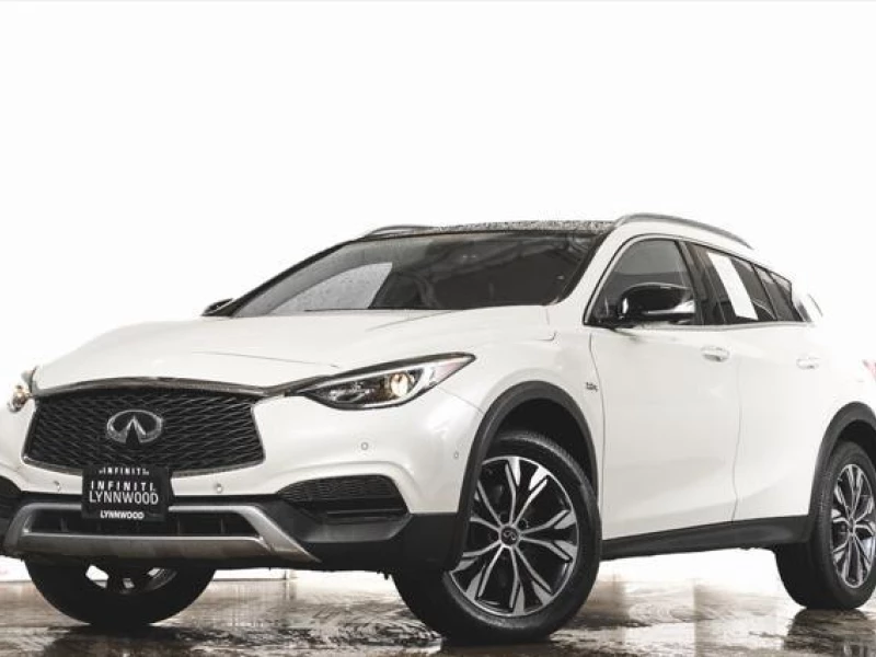 2019 INFINITI QX30 LUXE