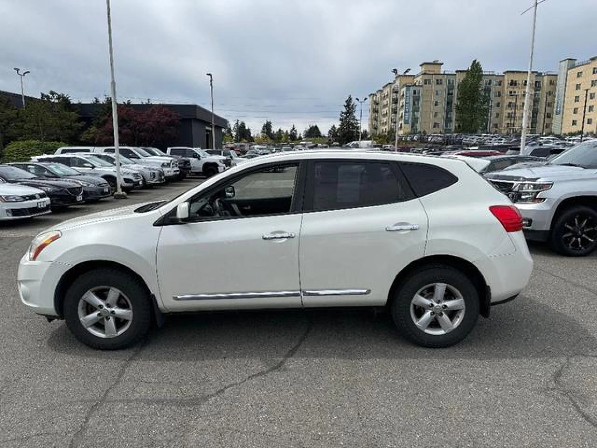 2013 Nissan Rogue S