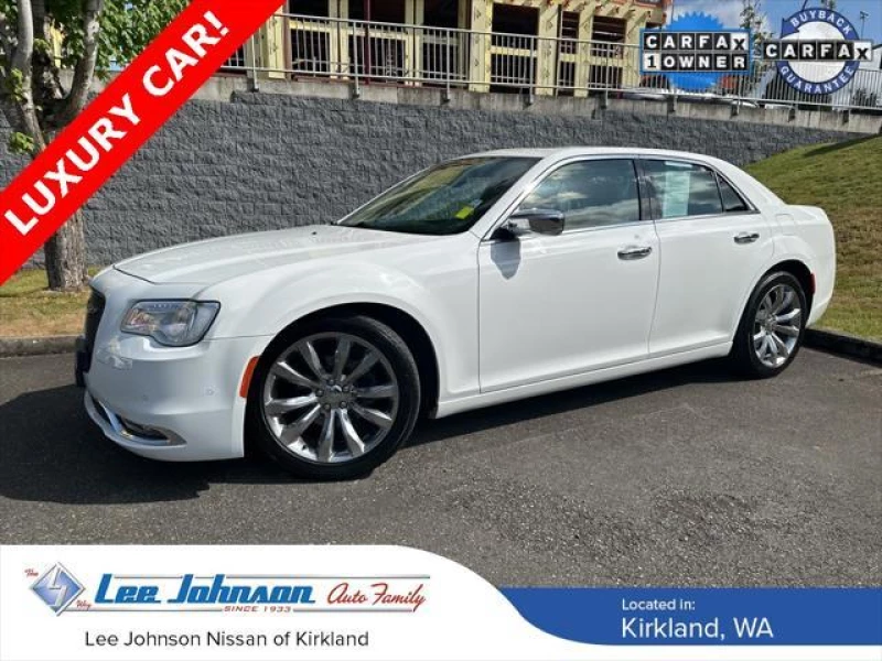 2017 Chrysler 300C Base