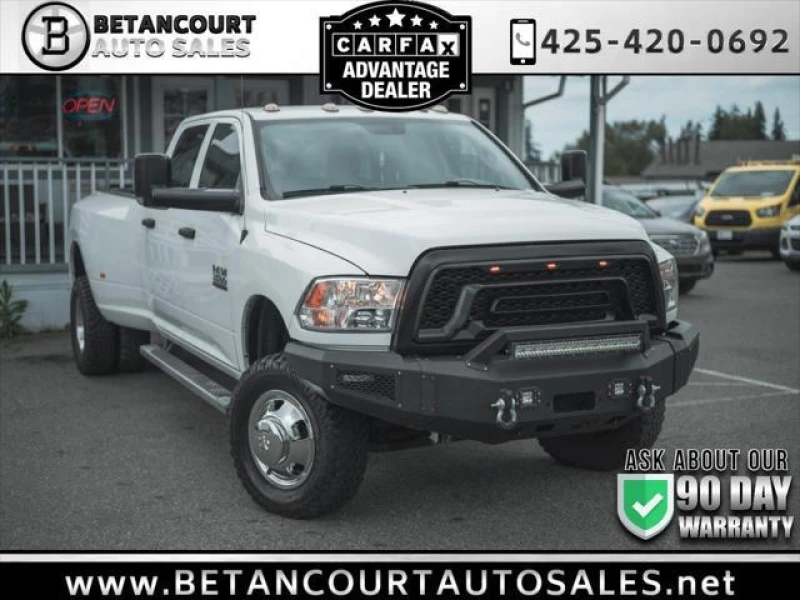 2017 RAM 3500 Tradesman Crew Cab 4x4 8' Box