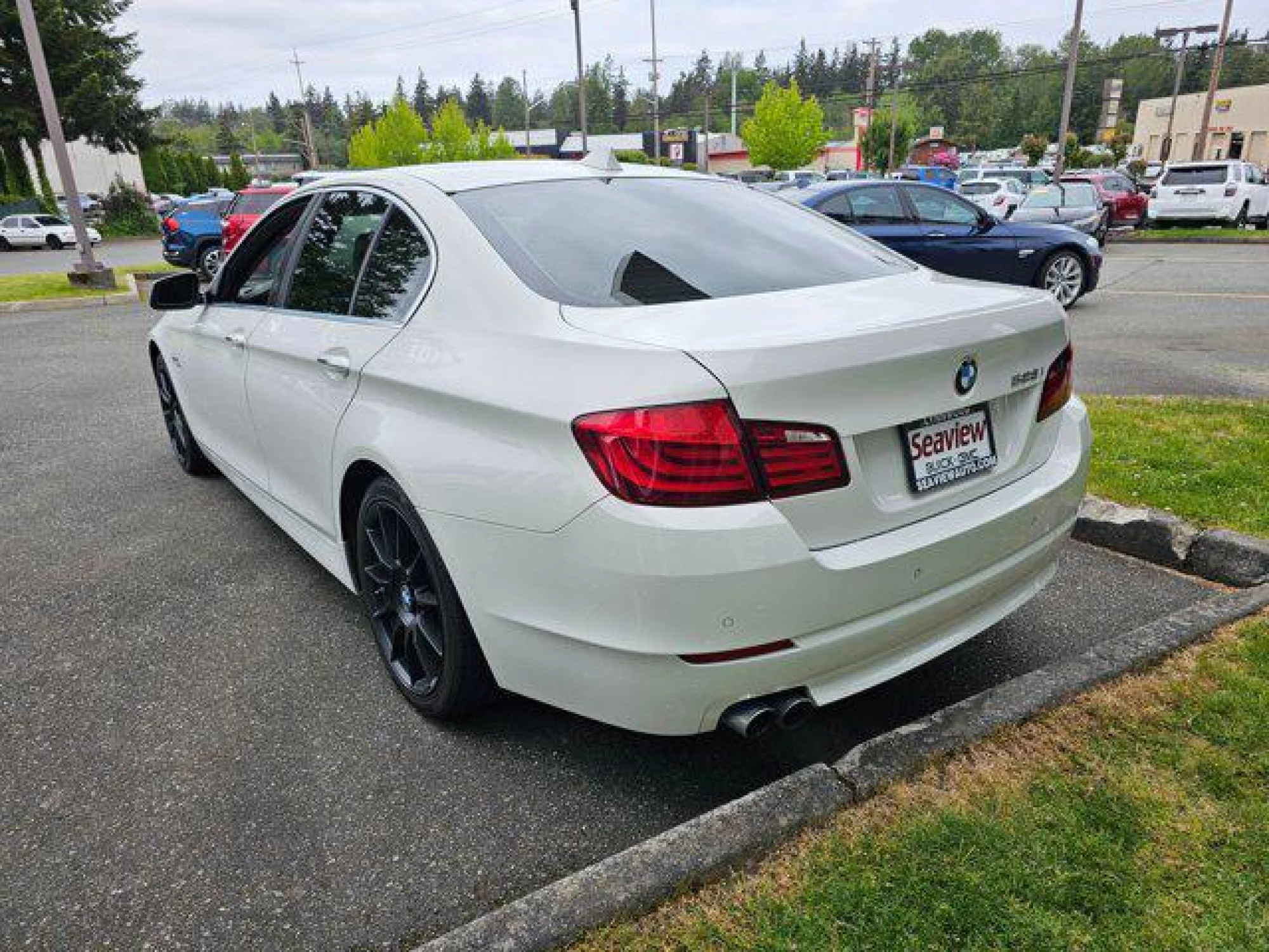 2012 BMW 528 528i