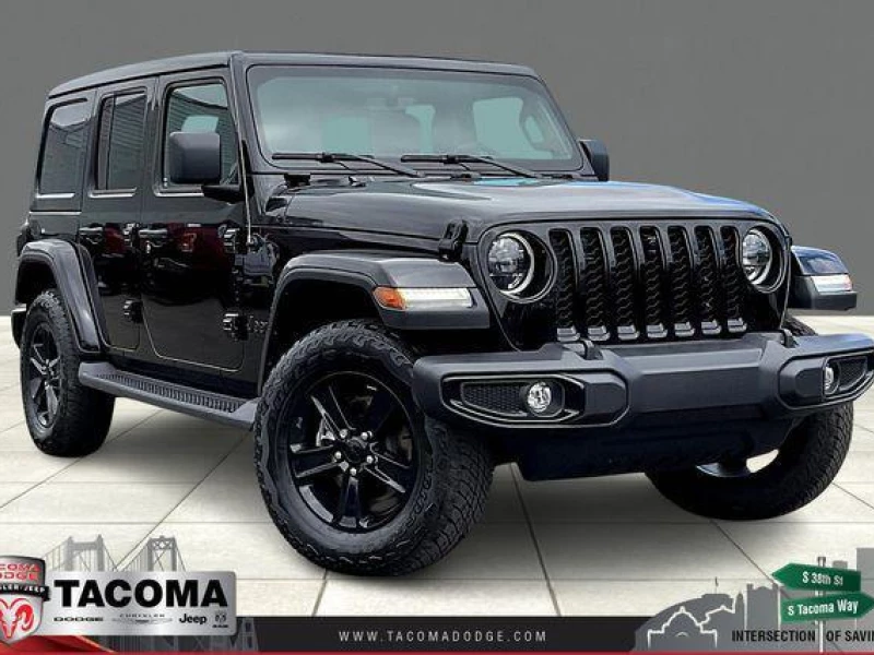 2023 Jeep Wrangler 4-Door Sahara Altitude 4x4