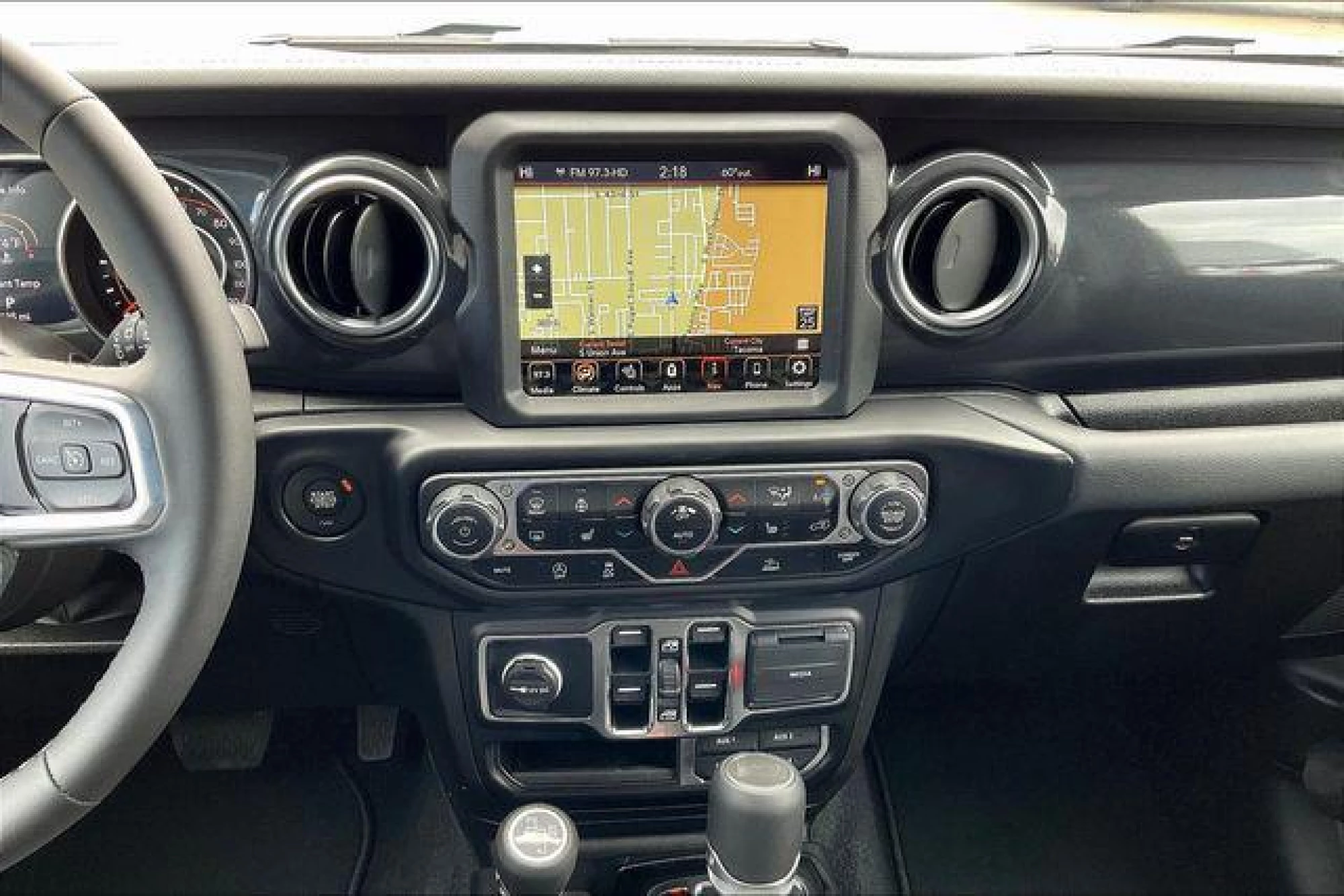 2023 Jeep Wrangler 4-Door Sahara Altitude 4x4