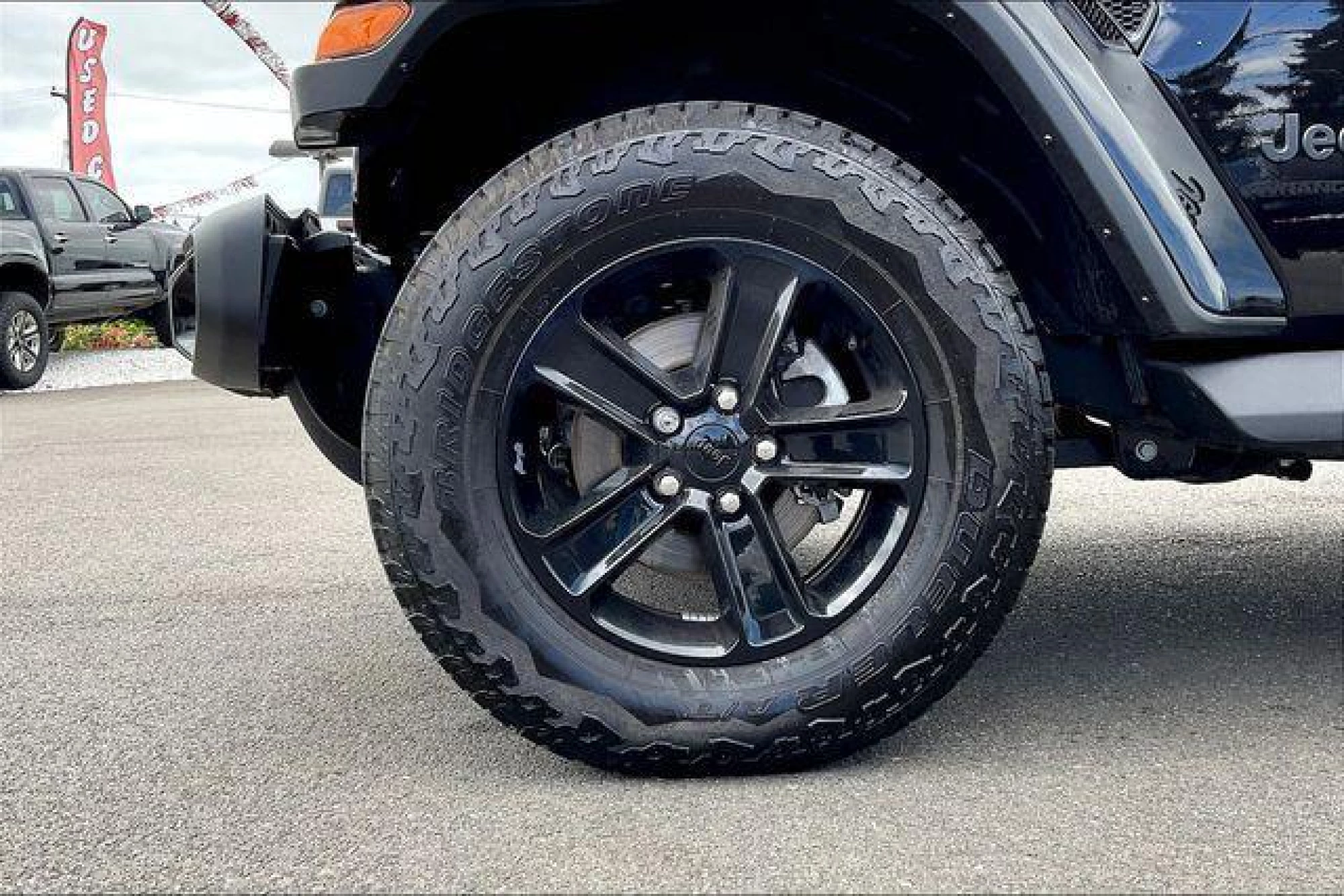 2023 Jeep Wrangler 4-Door Sahara Altitude 4x4