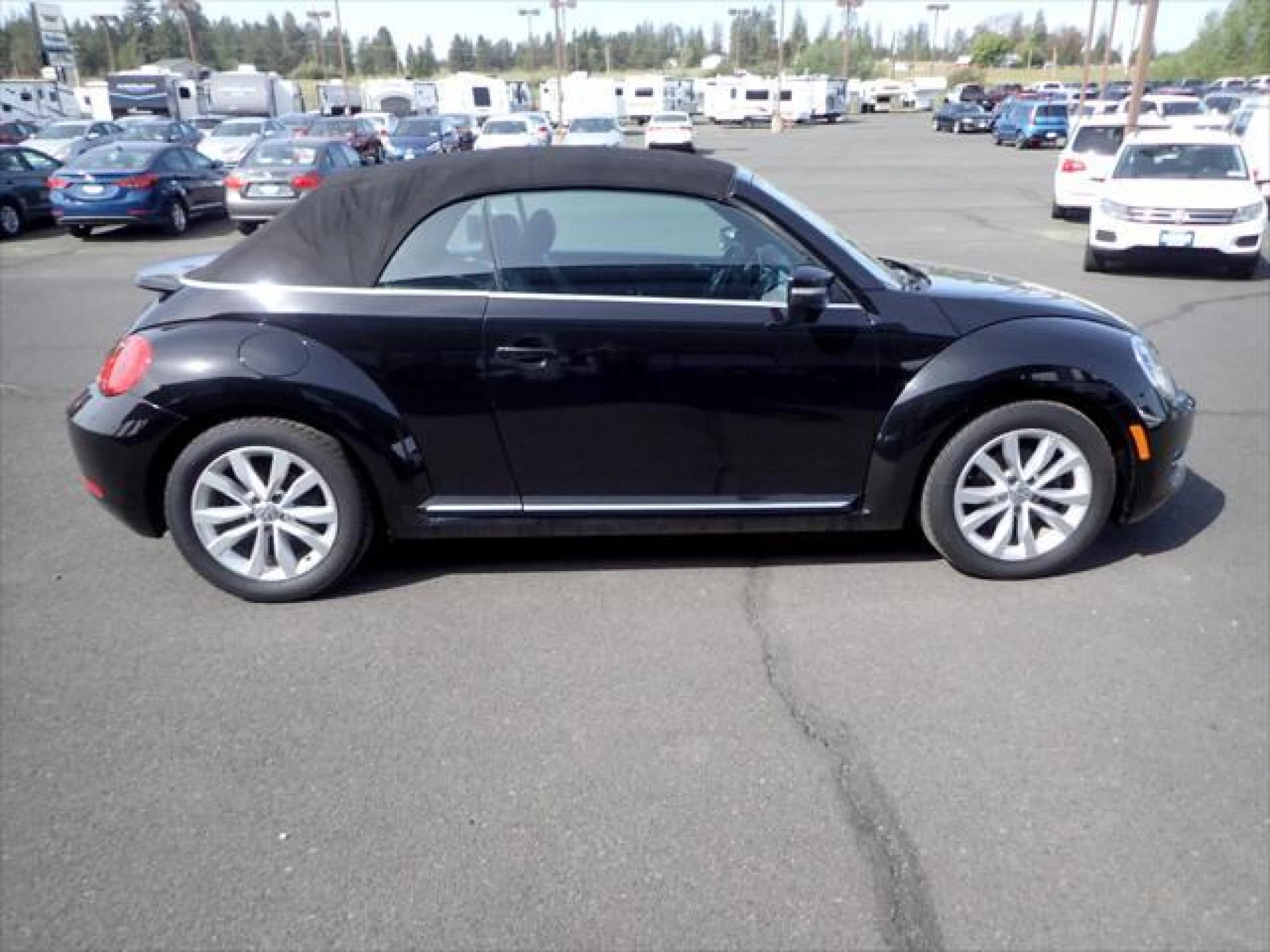 2013 Volkswagen Beetle 2.0T S DSG