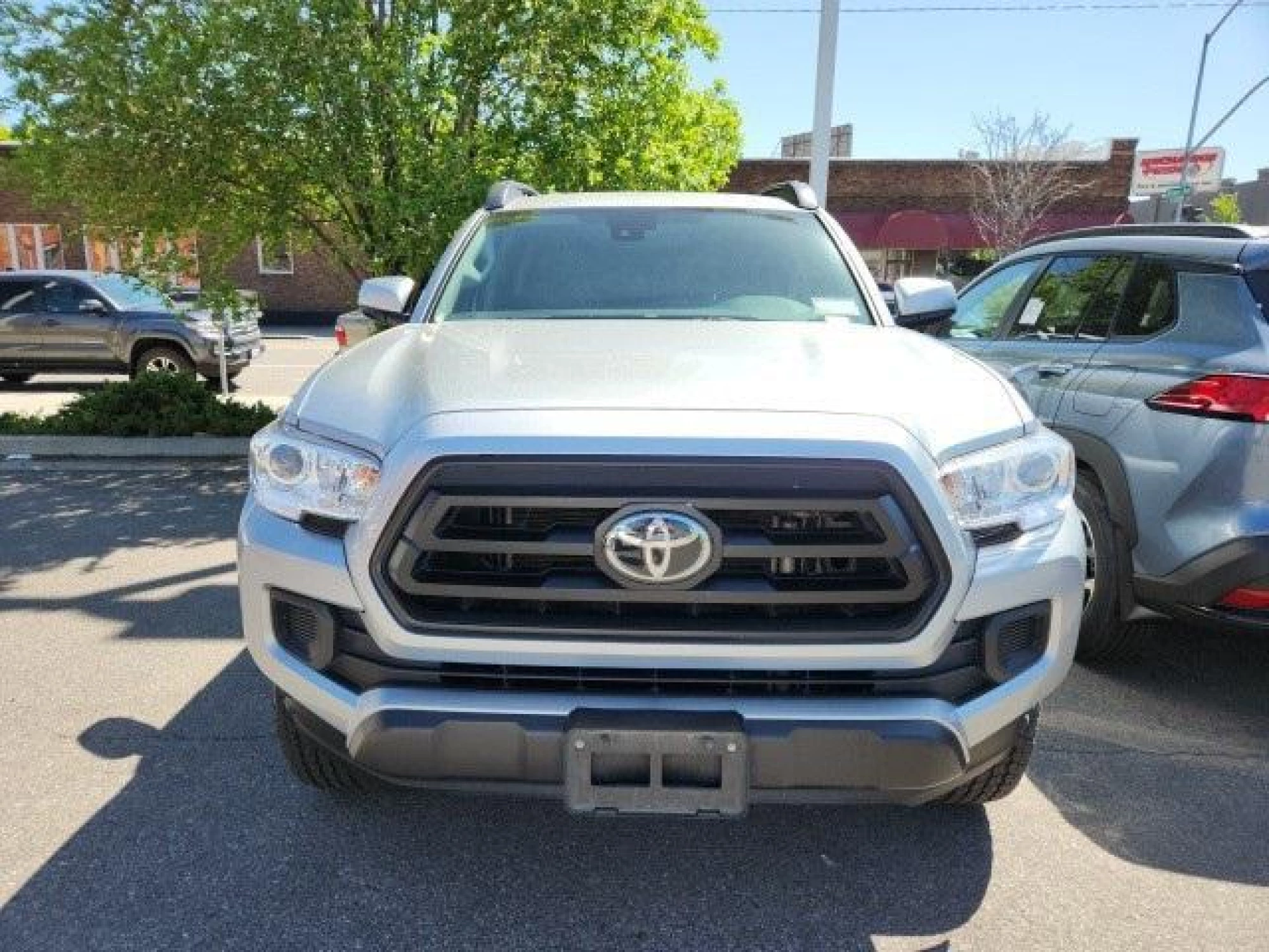 2022 Toyota Tacoma SR